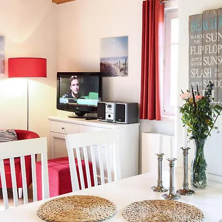 Дом отдыха Seepferdchen, 12b, Haus Zingst 12b Остзебад Нинхаген