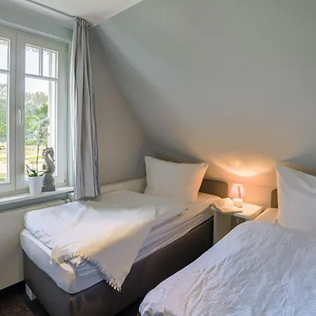 Seepferdchen, 12b, Haus Zingst 12b בית נופש *