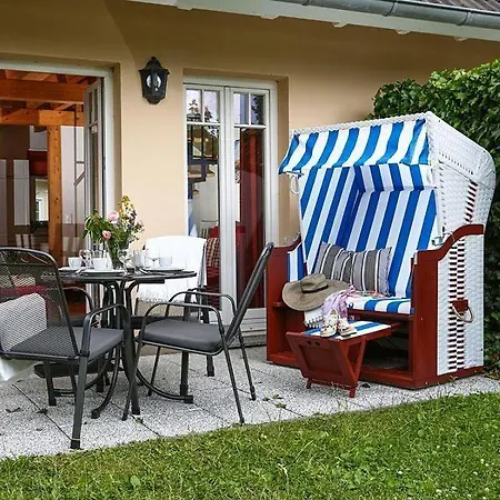 Seepferdchen, 12b, Haus Zingst 12b Ferienhaus Nienhagen